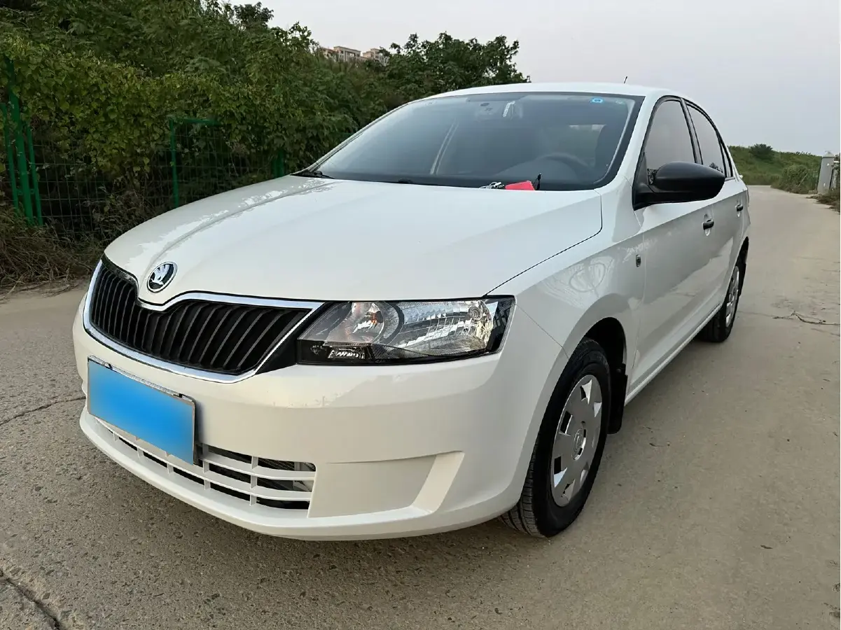 2016 Skoda Rapid 1.6L 110HP L4 6AT