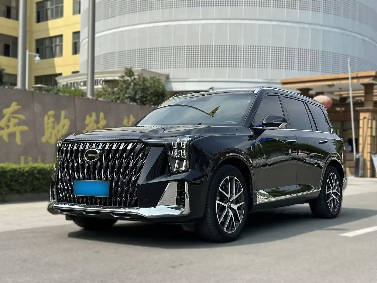 2022 GAC Trumpchi GS8 2.0T 190HP L4 E-CVT Hybrid