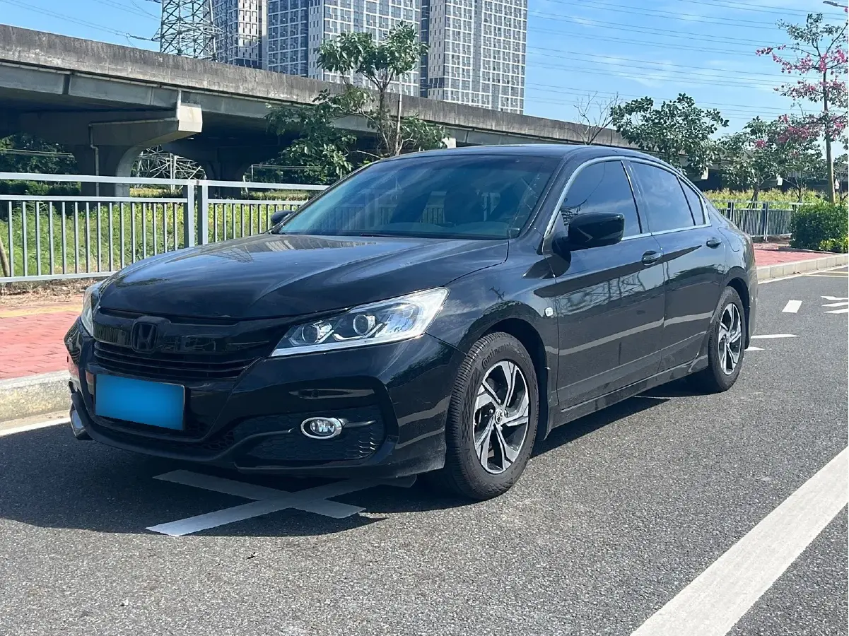 2016 Honda Accord 2.0L 155HP L4 CVT