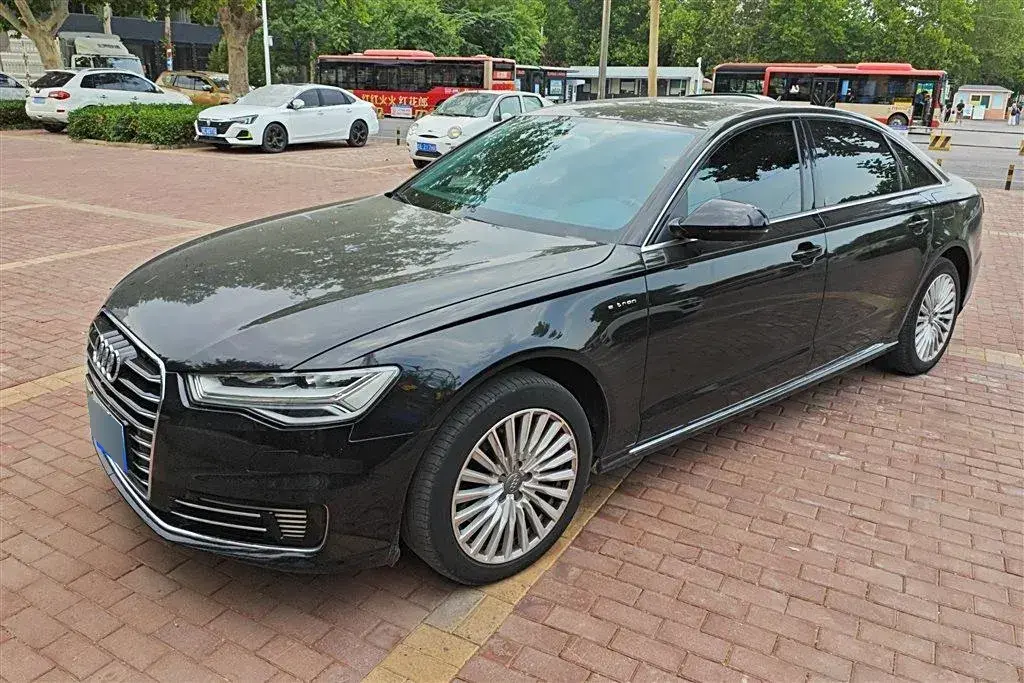 2018 Audi A6L 2.0T 211HP L4 8AT PHEV 14.1KWH