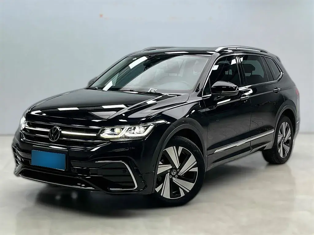 2023 Volkswagen Tiguan L 2.0T 220HP L4 7DCT