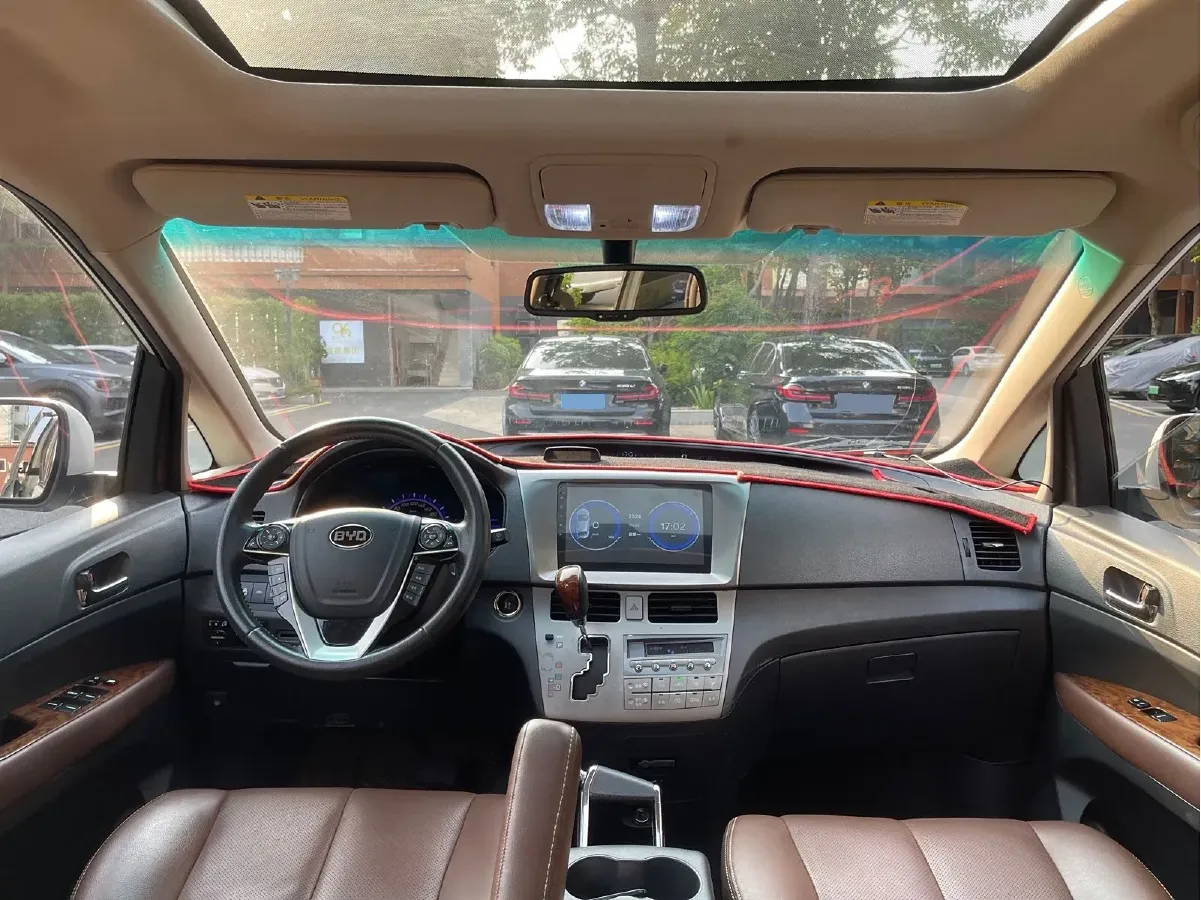 2015 BYD M6 2.4L 167HP L4 6DCT,autocango,china used car exporter,china ev exporter,chinese used car exporter,chinese used ev exporter