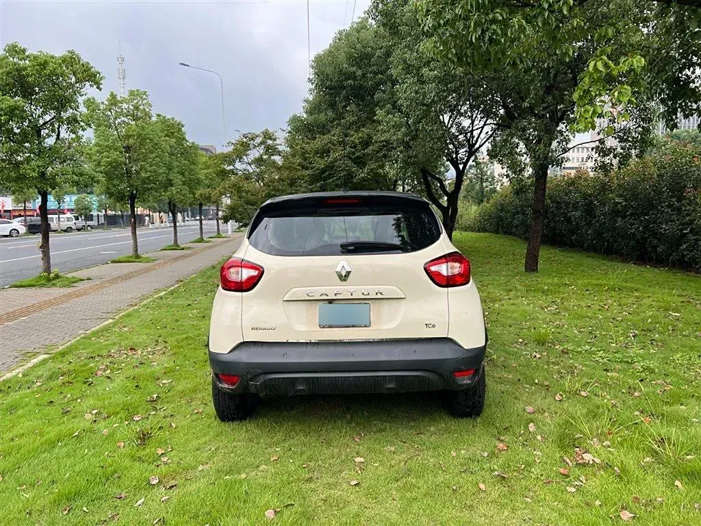 2015 Renault Captur 1.2T 116HP L4 6DCT,autocango,china used car exporter,china ev exporter,chinese used car exporter,chinese used ev exporter