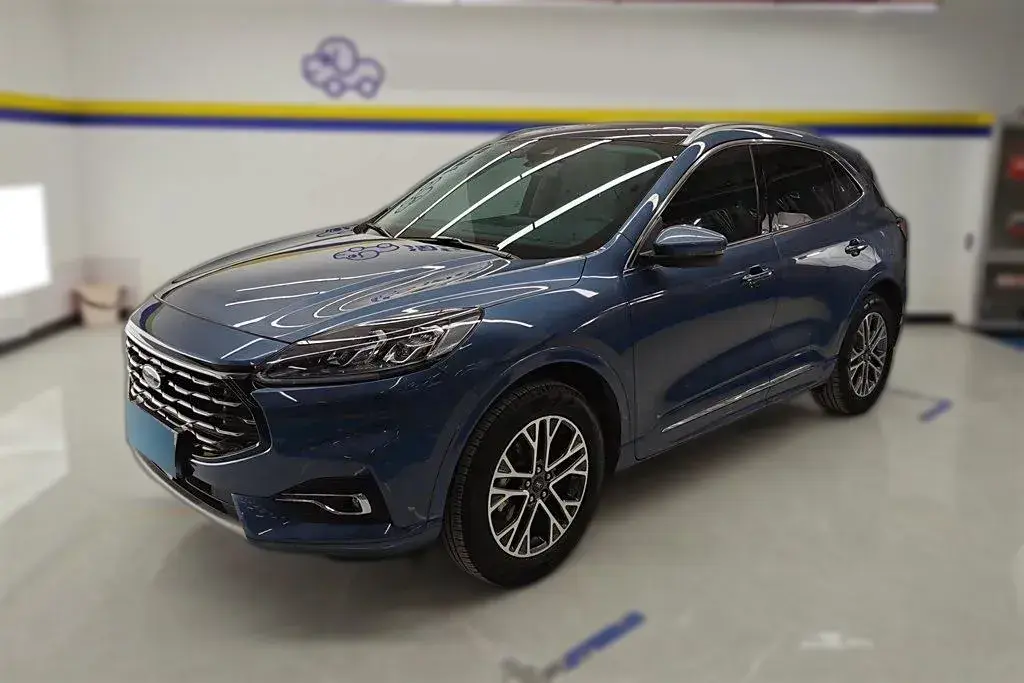 2020 Ford Escape 2.0T 248HP L4 8AT