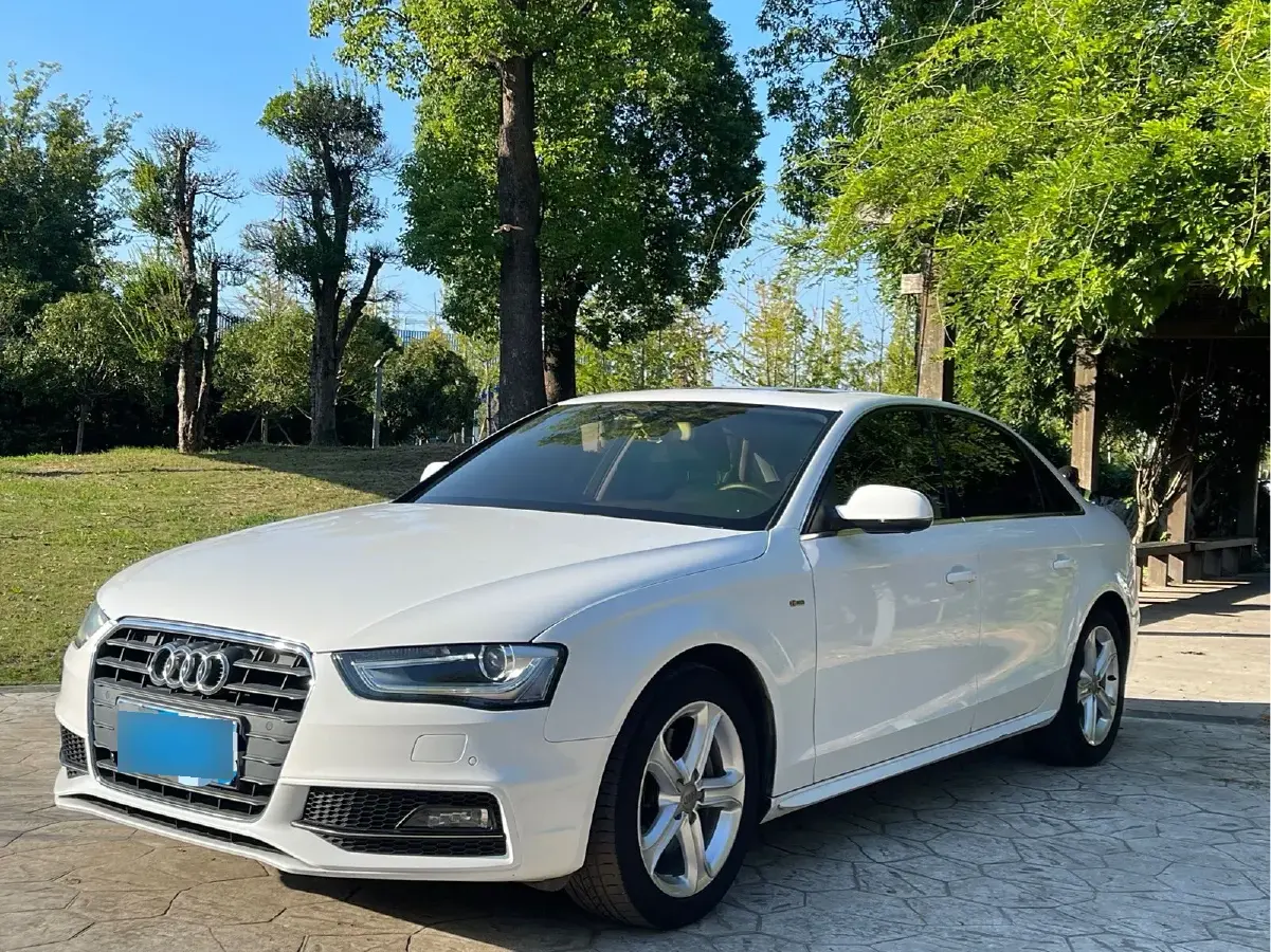 2015 Audi A4L 2.0T 224HP L4 7DCT