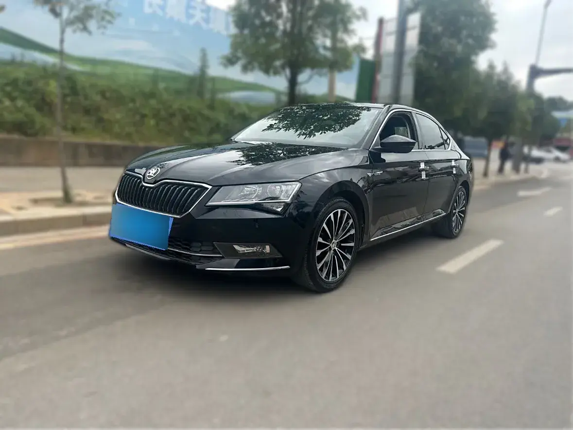 2018 Skoda Superb 1.4T 150HP L4 7DCT