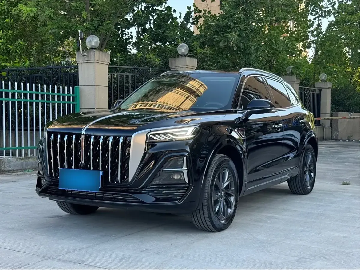 2023 HongQi HS5 2.0T 252HP L4 8AT