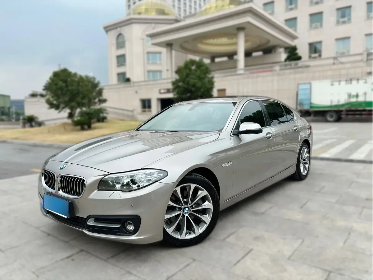 2014 BMW 5 Series 2.0T 218HP L4 8AT