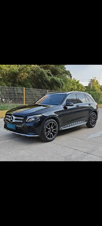 2017 Mercedes-Benz GLC Class 2.0T 211HP L4 9AT