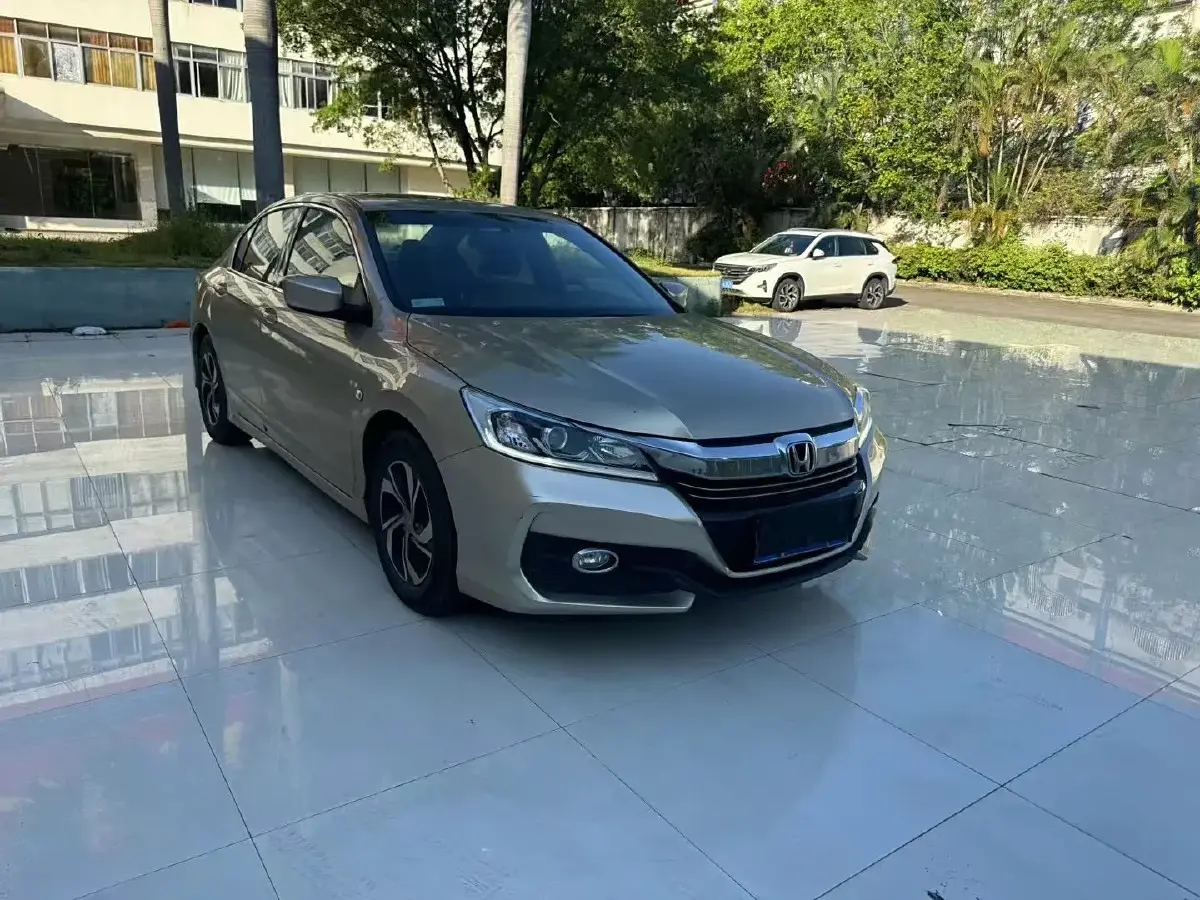 2016 Honda Accord 2.0L 155HP L4 CVT