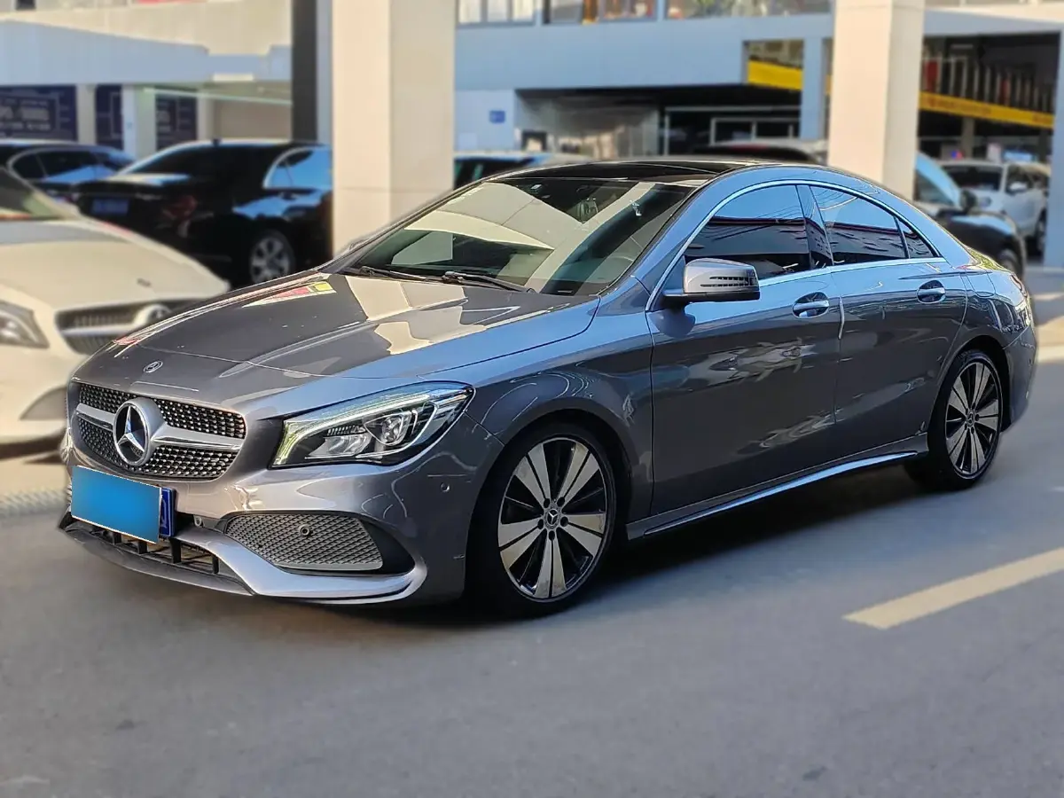 2017 Mercedes-Benz CLA Class 1.6T 156HP L4 7DCT