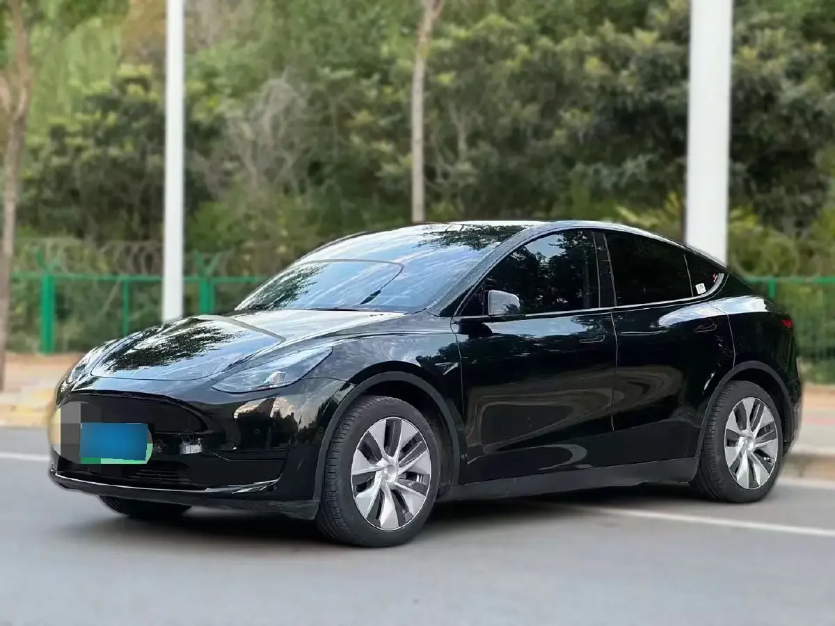 2023 Tesla Model Y BEV 60KWH