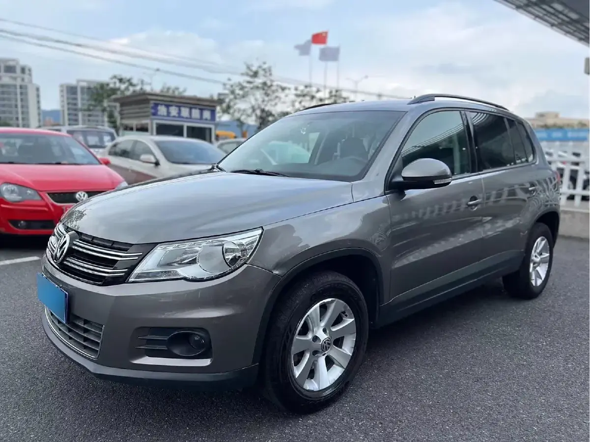 2010 Volkswagen Tiguan 1.8T 160HP L4 6AT