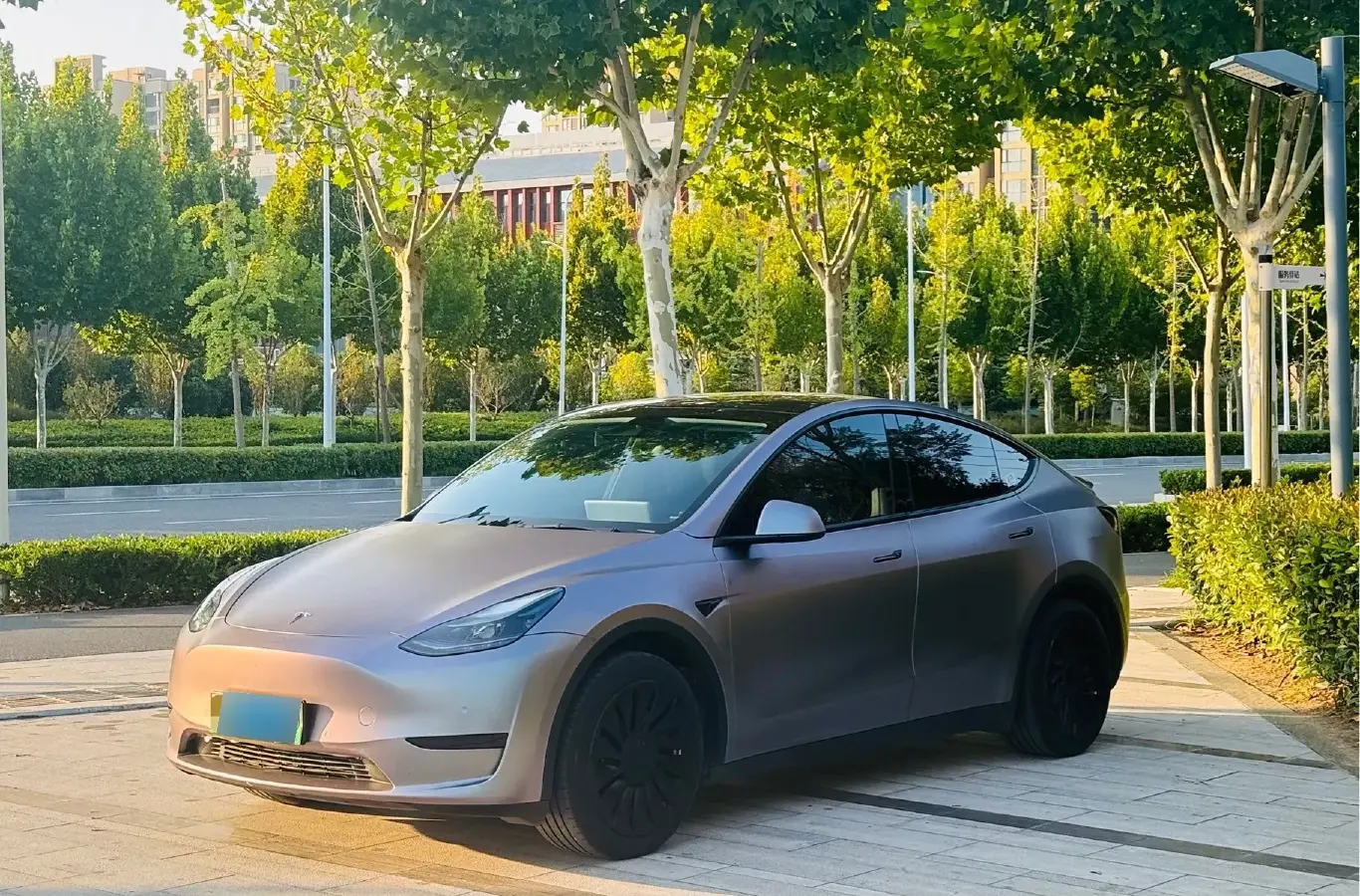 2022 Tesla Model Y BEV 60KWH