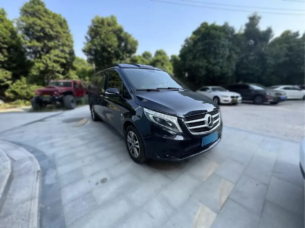 2018 Mercedes-Benz Vito 2.0T 211HP L4 7AT