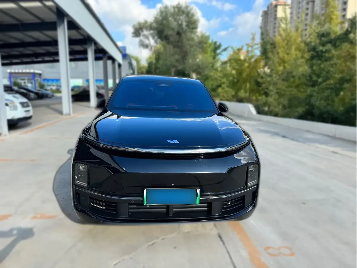 2023 Li L8 Range Extended 154HP REEV 40.9KWH