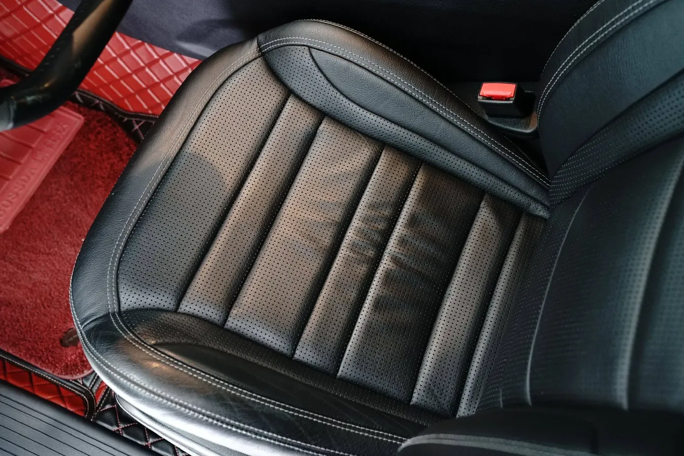 2012 Mercedes-Benz M AMG 5.5T 525HP V8 7AT,autocango,china used car exporter,china ev exporter,chinese used car exporter,chinese used ev exporter