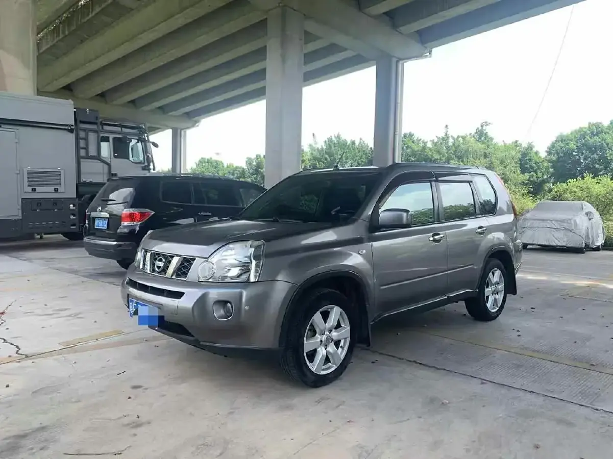 2008 Nissan X-Trail 2.5L 184HP L4 CVT