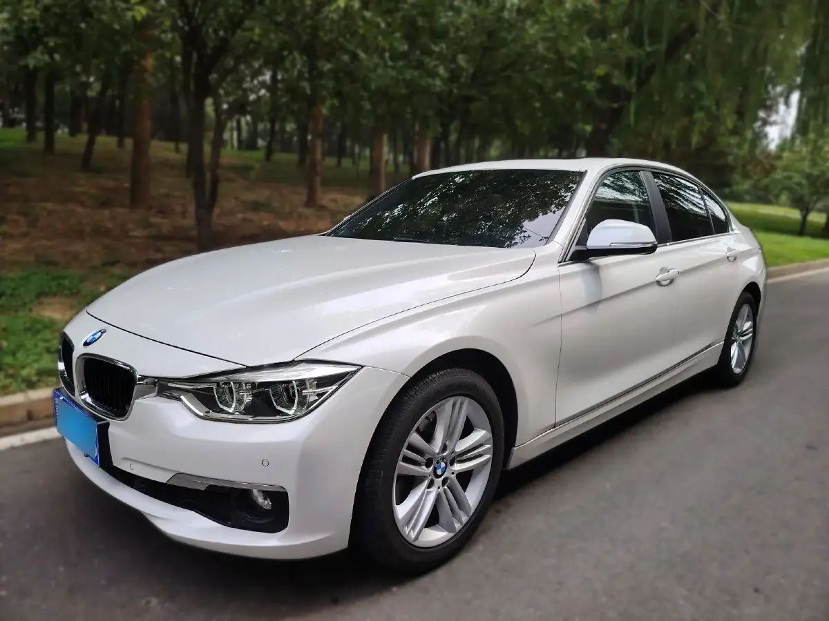 2017 BMW 3 Series 2.0T 184HP L4 8AT