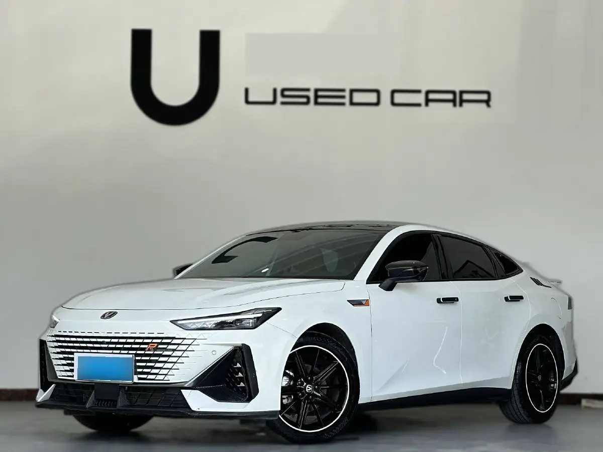 2023 ChangAn UNI-V 1.5T 188HP L4 7DCT