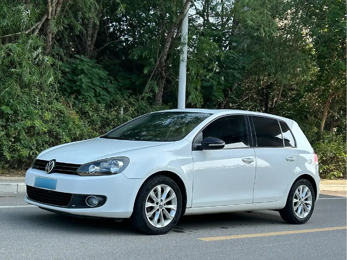 2012 Volkswagen Golf 1.4T 131HP L4 7DCT