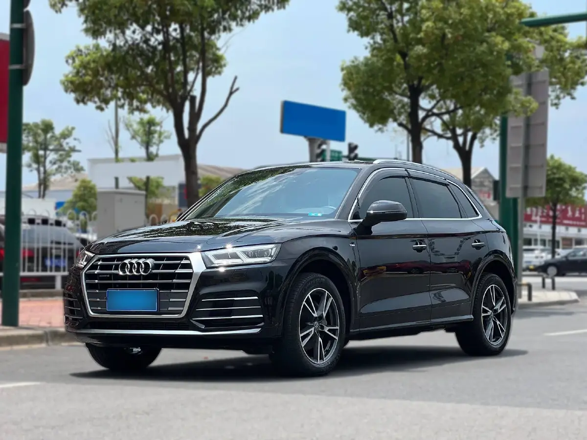 2020 Audi Q5L 2.0T 190HP L4 7DCT