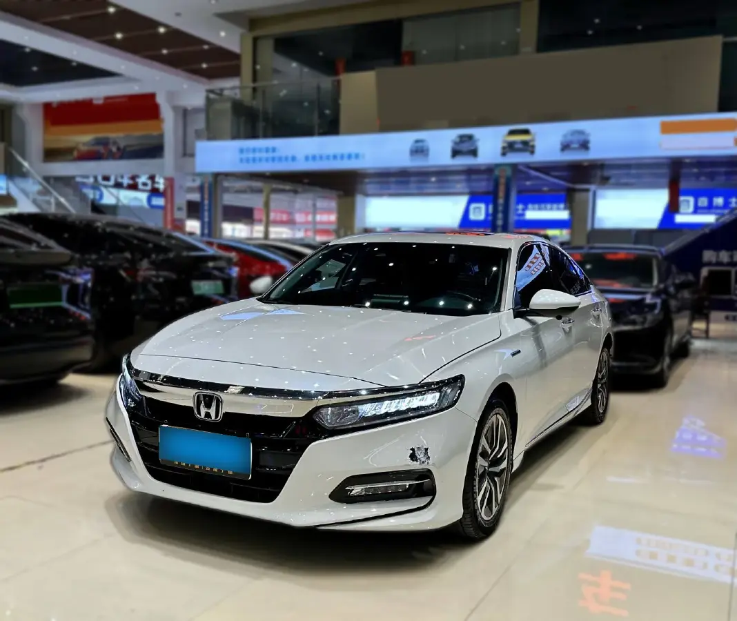 2018 Honda Accord 2.0L 146HP L4 E-CVT Hybrid