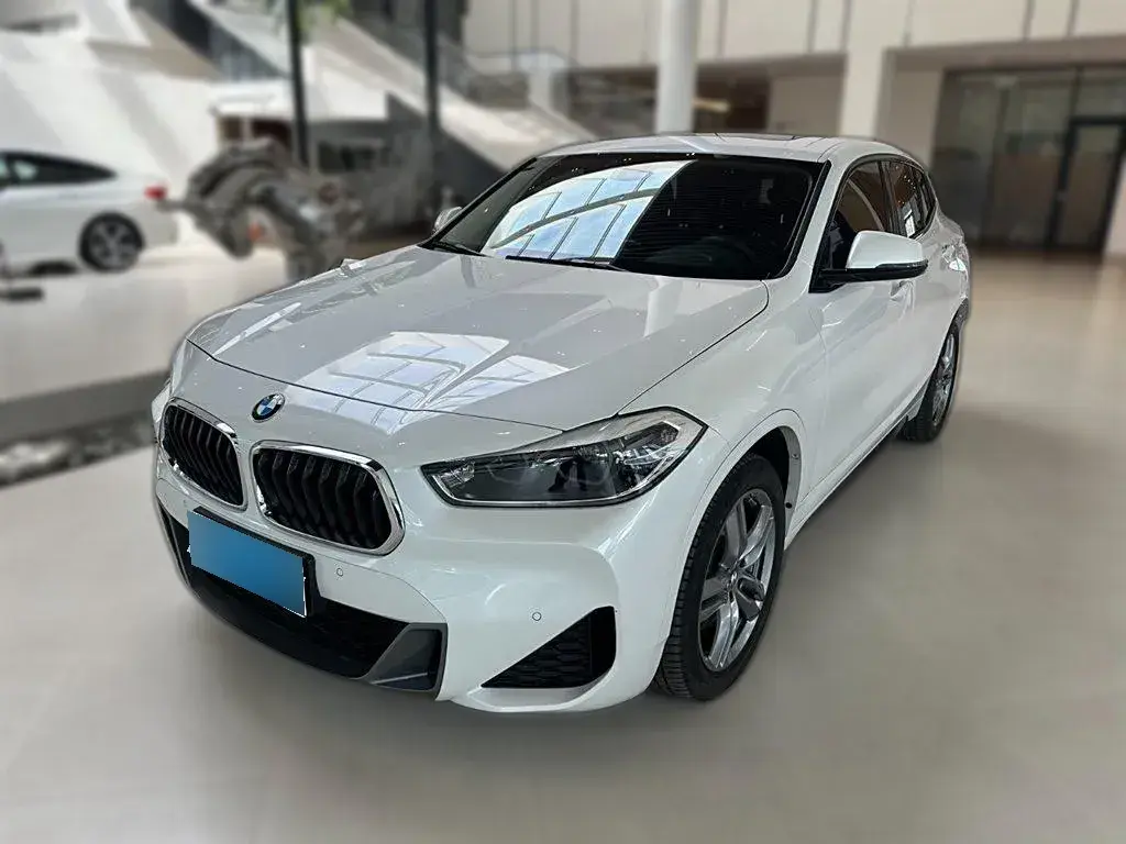 2023 BMW X2 2.0T 178HP L4 7DCT