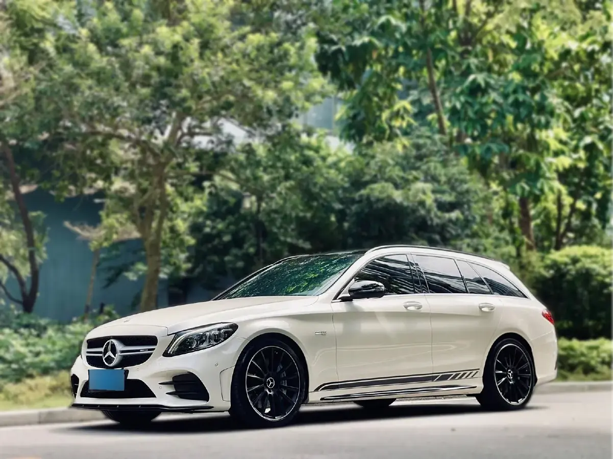 2019 Mercedes-Benz C AMG 3.0T 390HP V6 9AT