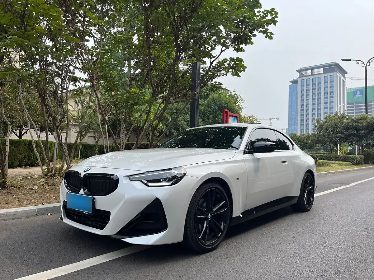 2023 BMW 2 Series 2.0T 184HP L4 8AT