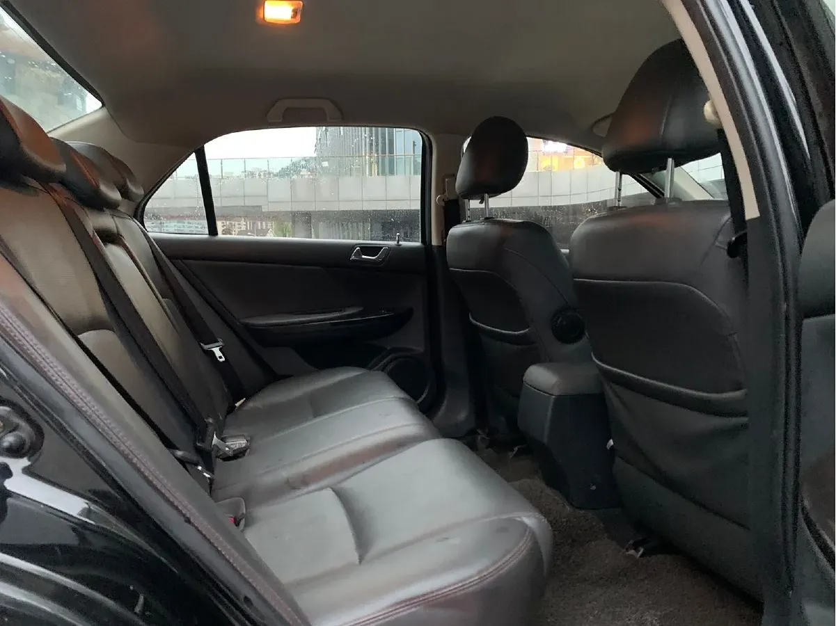 2013 BYD G6 2.0L 140HP L4 5MT,autocango,china used car exporter,china ev exporter,chinese used car exporter,chinese used ev exporter