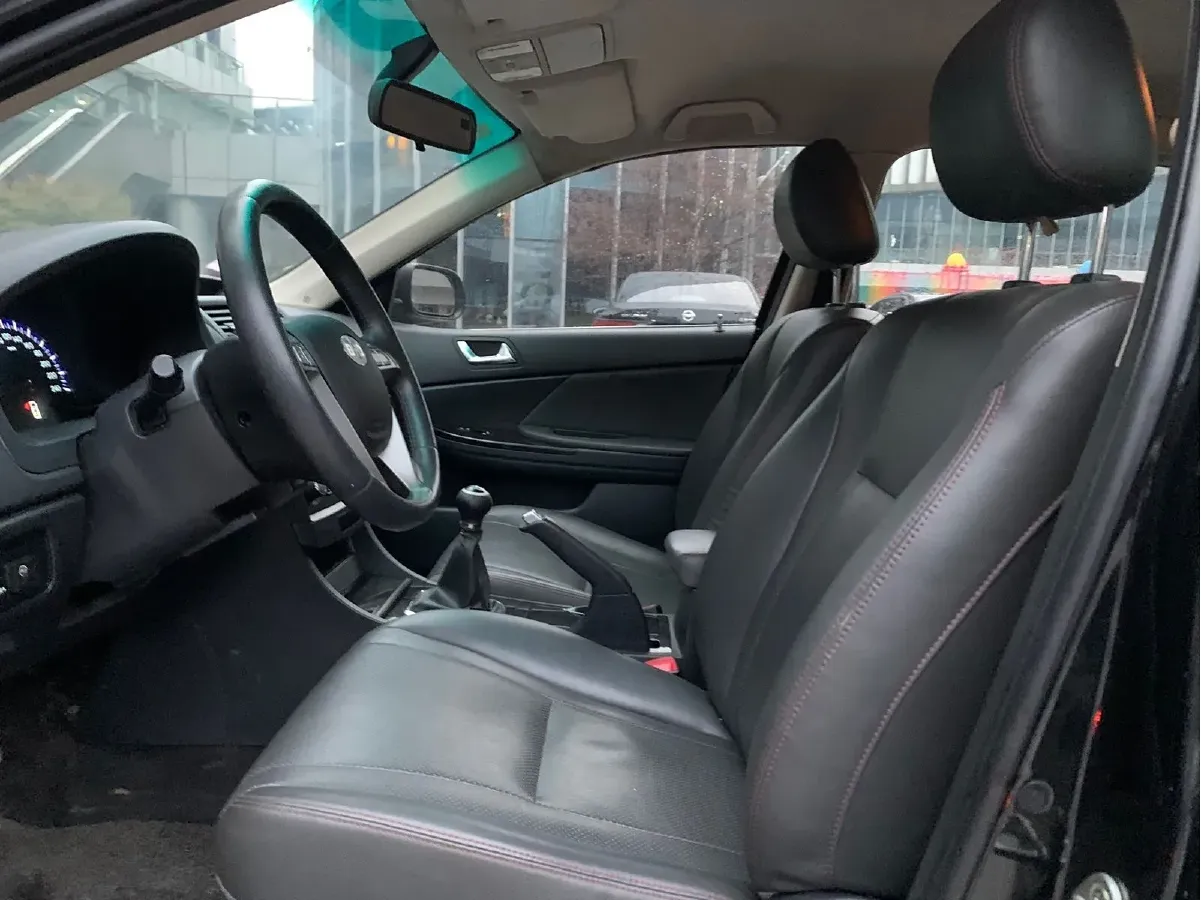 2013 BYD G6 2.0L 140HP L4 5MT,autocango,china used car exporter,china ev exporter,chinese used car exporter,chinese used ev exporter