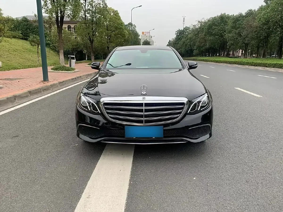 2018 Mercedes-Benz E Class 2.0T 184HP L4 9AT