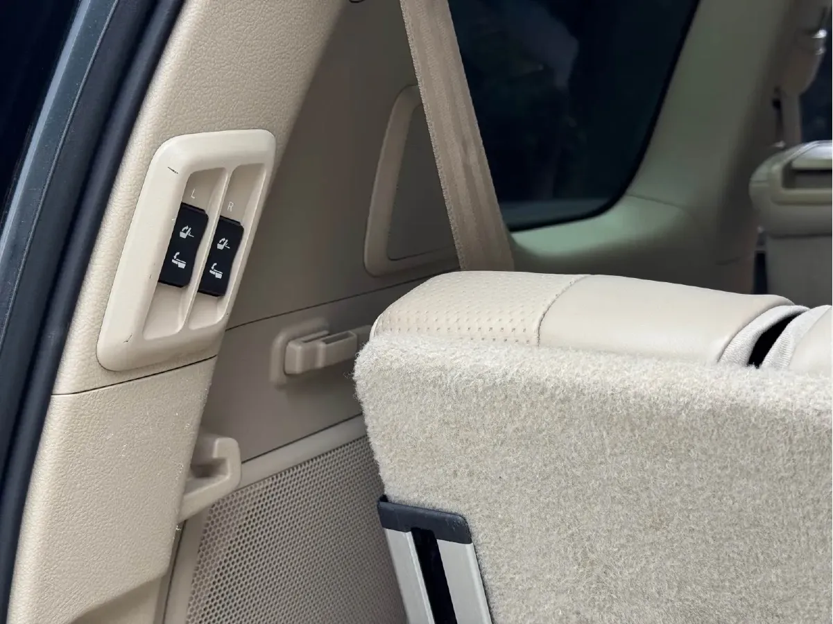 2010 Toyota Land Cruiser Prado 4.0L 275HP V6 5AT,autocango,china used car exporter,china ev exporter,chinese used car exporter,chinese used ev exporter