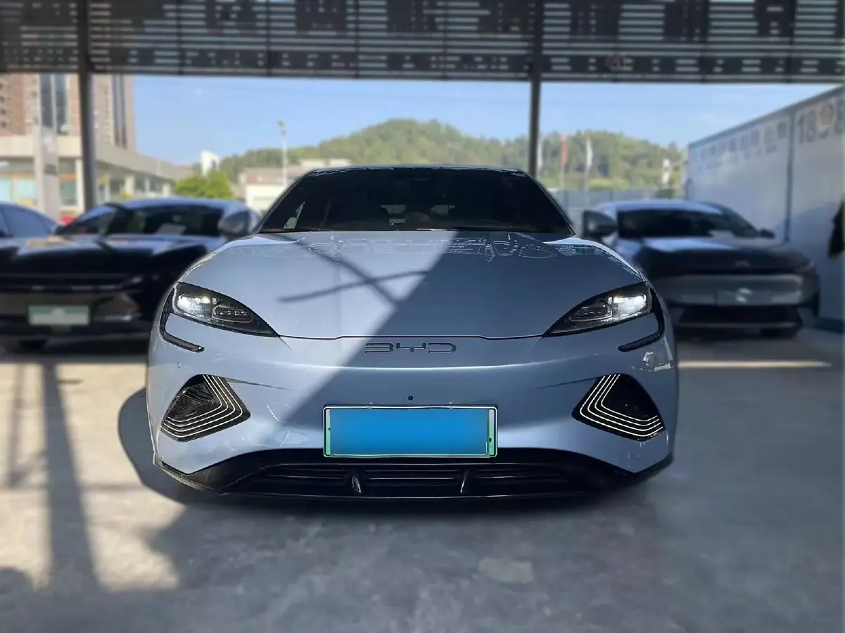 2023 BYD Seal BEV 82.5KWH