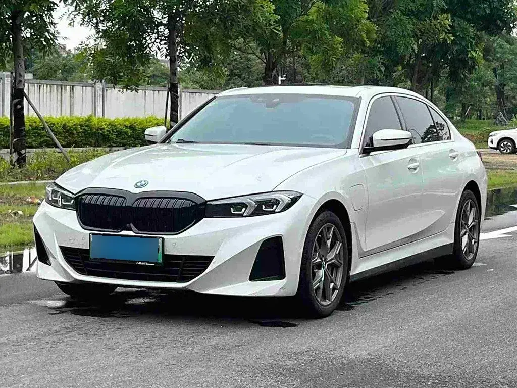 2022 BMW i3 BEV 70KWH