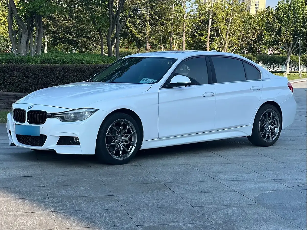 2018 BMW 3 Series 2.0T 184HP L4 8AT