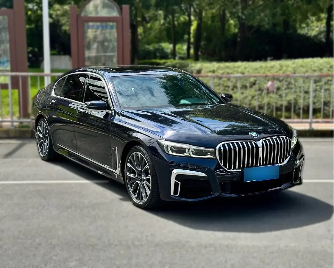 2019 BMW 7 Series 3.0T 340HP L6 8AT