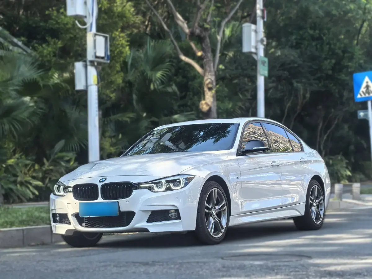 2018 BMW 3 Series 2.0T 184HP L4 8AT