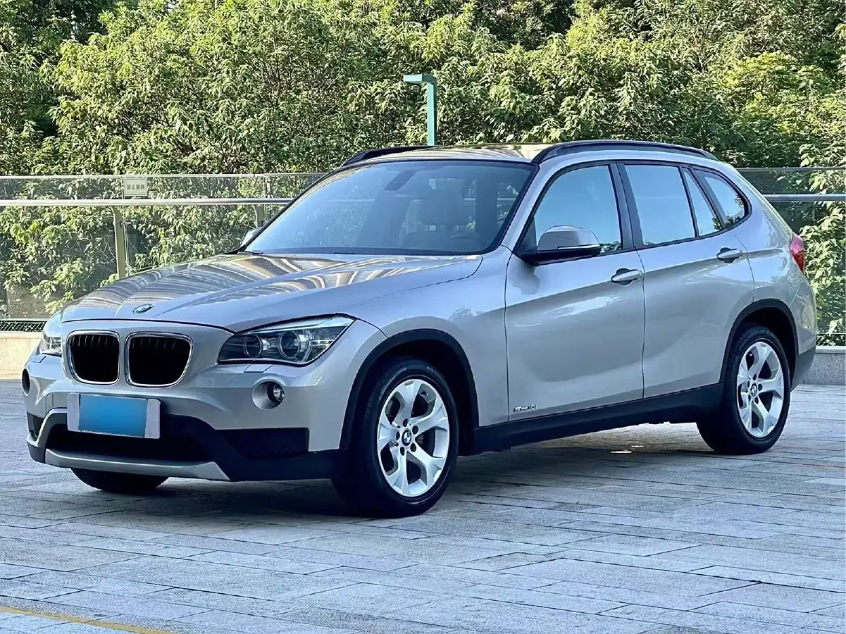 2012 BMW X1 2.0L 150HP L4 6AT