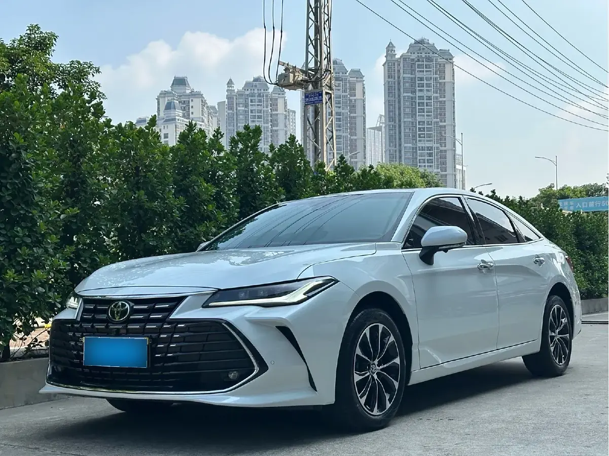 2023 Toyota Avalon 2.0L 177HP L4 CVT
