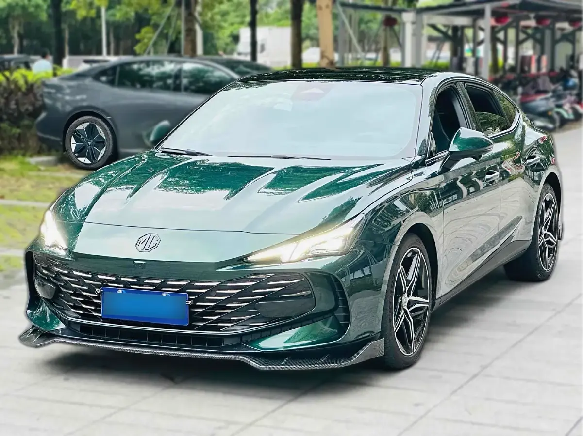 2023 MG 7 2.0T 261HP L4 9AT
