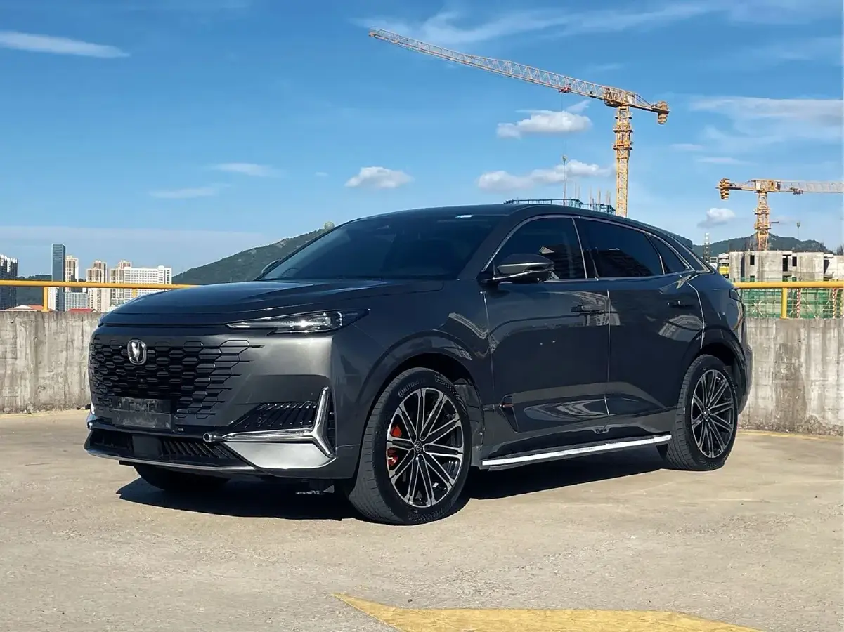 2022 ChangAn UNI-K iDD 1.5T 170HP L4 6TCT PHEV 30.74KWH