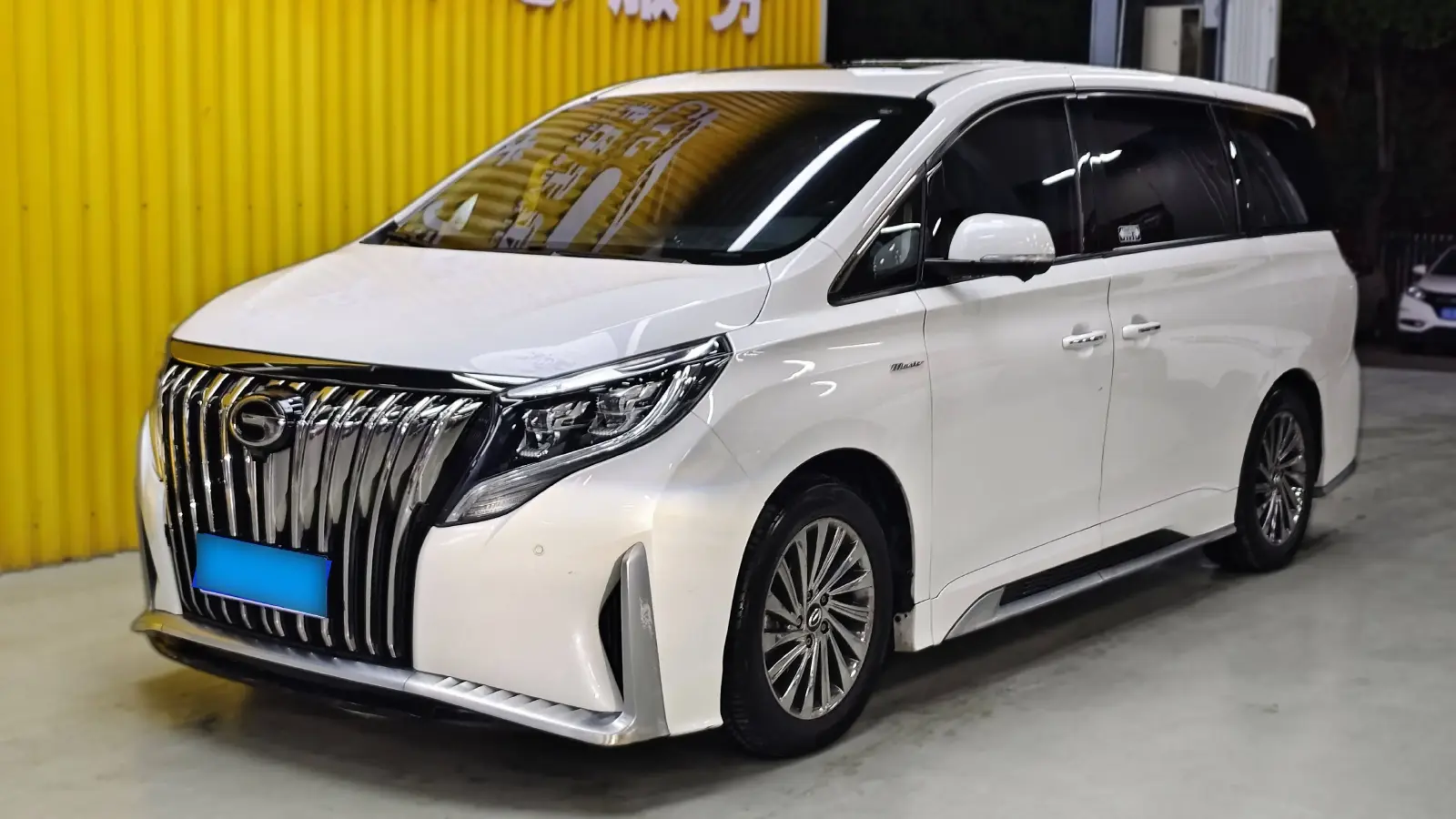 2021 GAC Trumpchi M8 2.0T 252HP L4 8AT