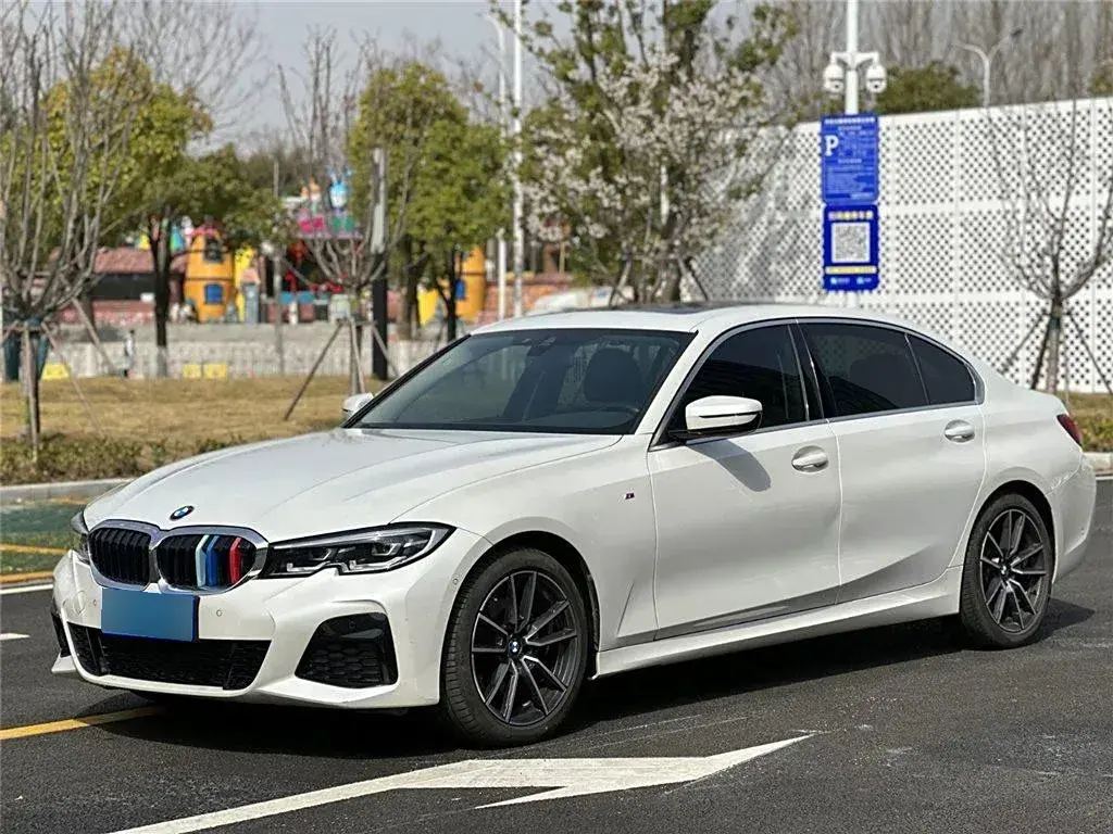 2021 BMW 3 Series 2.0T 184HP L4 8AT
