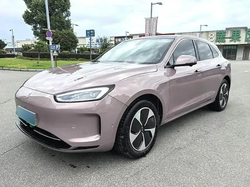2023 HIMA M5 BEV 80KWH