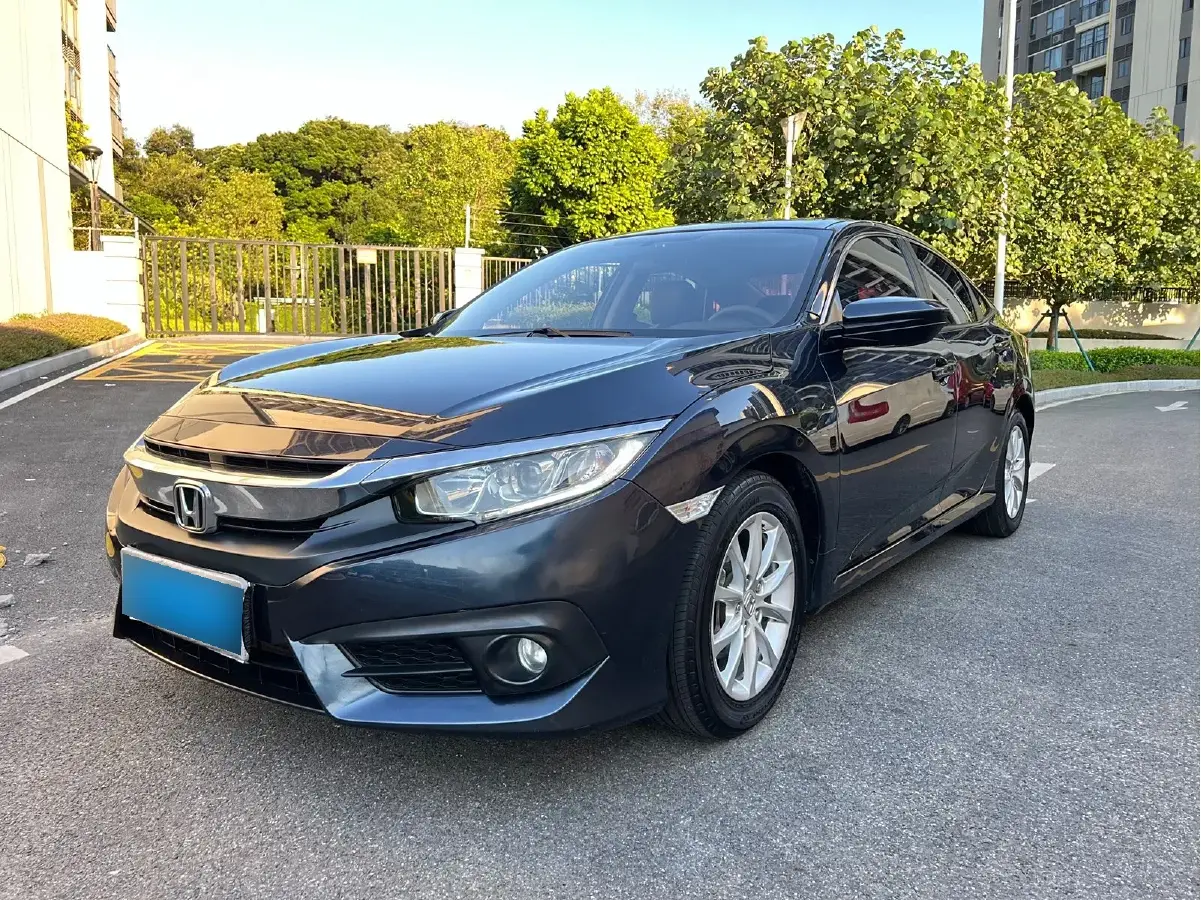 2016 Honda Civic 1.0T 125HP L3 CVT