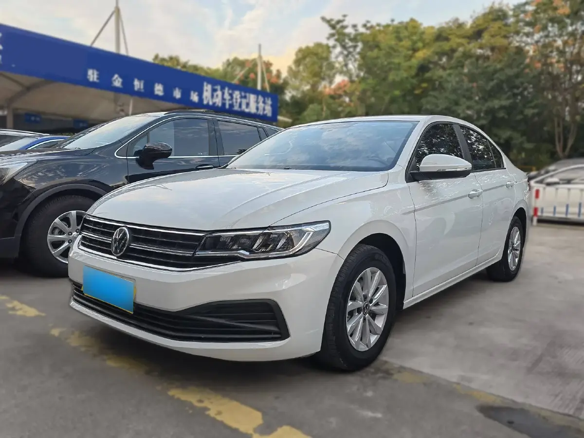 2023 Volkswagen Bora 1.5L 113HP L4 6AT