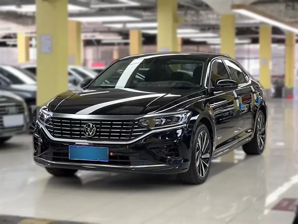 2022 Volkswagen Passat 2.0T 186HP L4 7DCT