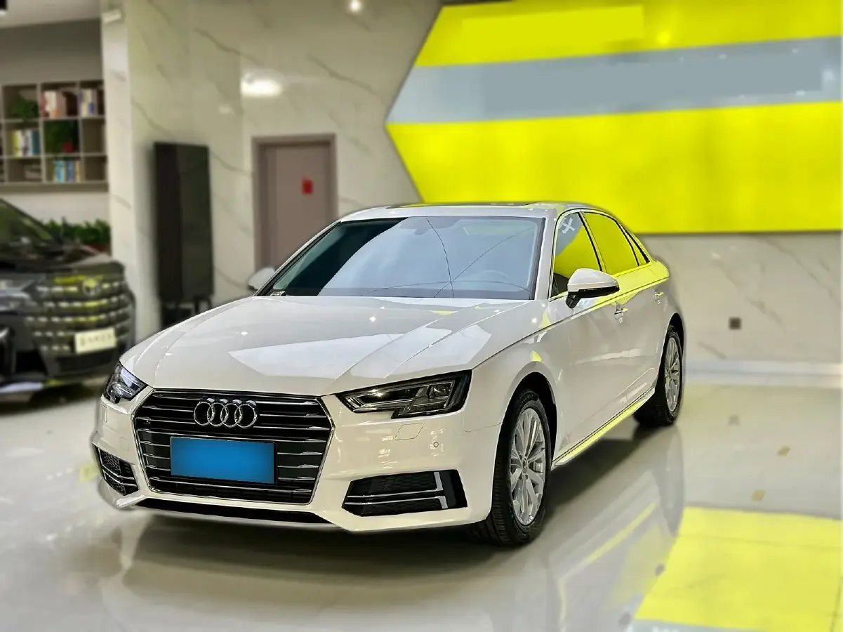 2019 Audi A4L 2.0T 190HP L4 7DCT